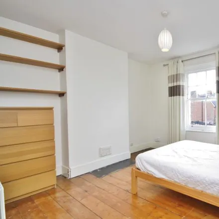 Rent this 2 bed house on Falcon Road in York Road, Guildford