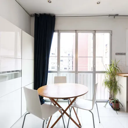 Image 5 - Carrer de Rocafort, 181, 08001 Barcelona, Spain - Apartment for rent
