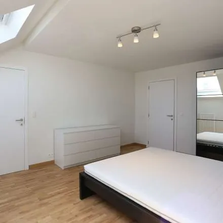 Rent this 2 bed apartment on Rue de la Caserne - Kazernestraat in 1000 Brussels, Belgium