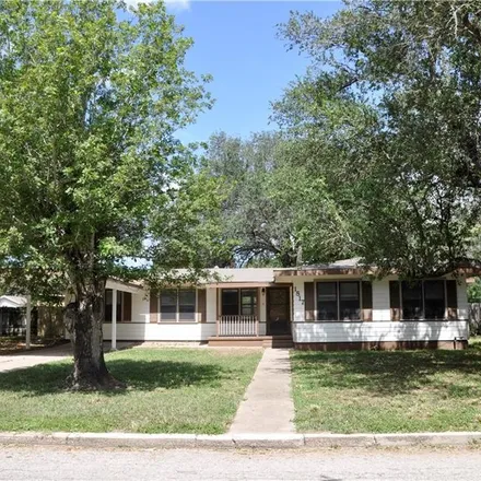 Buy this 3 bed house on 1817 Agarito Avenue in Alice, TX 78332