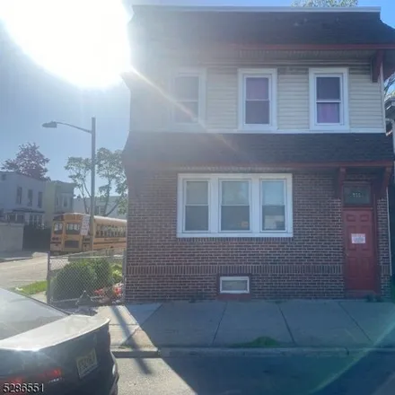 Image 1 - 255 Sanford St, East Orange, New Jersey, 07018 - House for rent