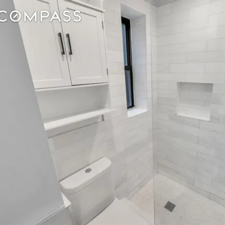 Image 7 - 225 West 10th Street, New York, NY 10014, USA - Condo for sale