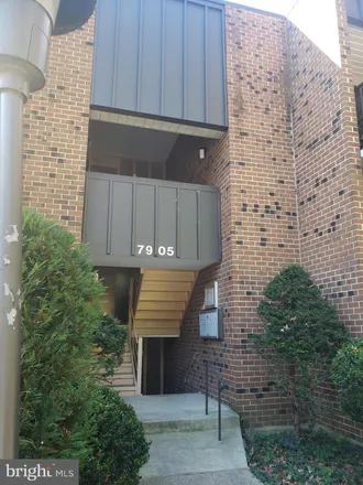 Image 1 - 7905 Dassett Court, Annandale, VA 22003, USA - Apartment for rent