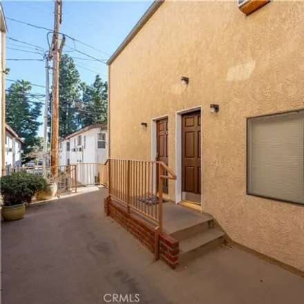 Image 8 - 1160 Elm Avenue, Glendale, CA 91201, USA - Townhouse for sale