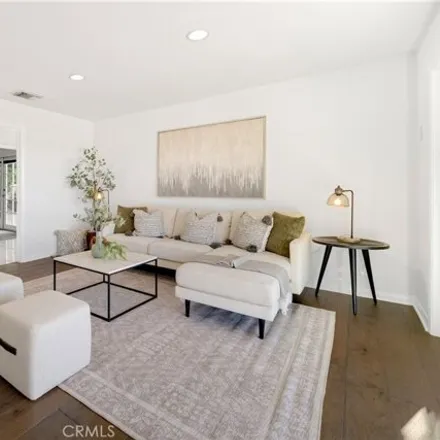 Image 6 - 4447 Charlemont Place, Los Angeles, CA 91364, USA - House for sale