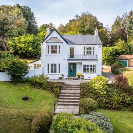 Buy this 5 bed house on Lunghurst Road in Woldingham, CR3 7EJ