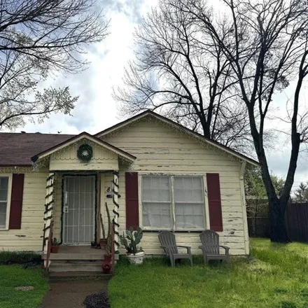 Buy this 2 bed house on 435 Slaughter Street in Arlington, TX 76011