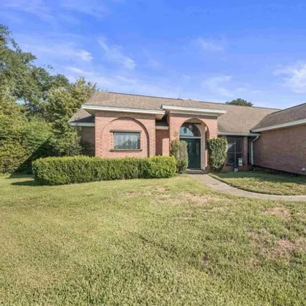 Image 2 - 1574 Hunters Creek Dr, Cantonment, Florida, 32533 - House for sale