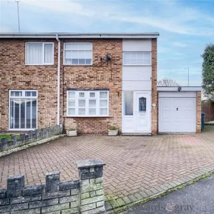 Buy this 3 bed duplex on unnamed road in Kingshurst, B37 6QR