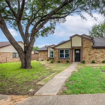Buy this 3 bed house on 526 Feather Crest Lane in Mesquite, TX 75150