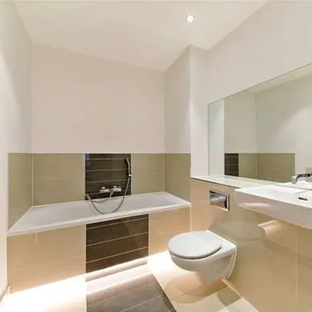 Image 2 - River Heights, 90 High Street, Mill Meads, London, E15 2FU, United Kingdom - Apartment for rent