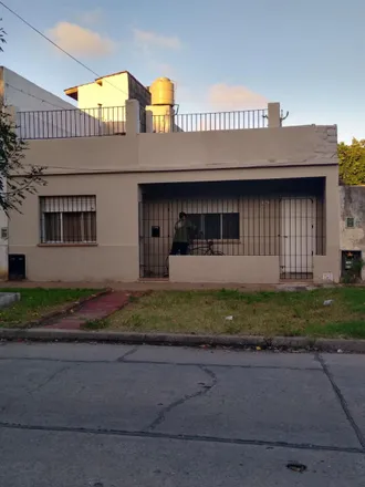 Buy this studio house on Cuenca 3689 in Villa Devoto, C1419 HTH Buenos Aires