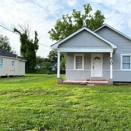 Buy this 2 bed house on 948 Fall Street in Lake Charles, LA 70601