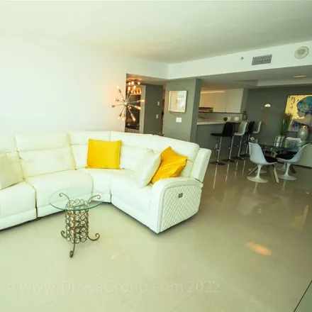 Image 6 - The Floridian Apartments, 650 West Avenue, Miami Beach, FL 33139, USA - Condo for rent