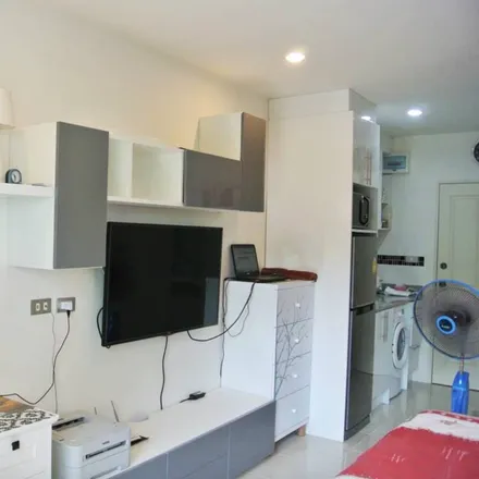 Rent this 1 bed condo on unnamed road in Sattahip, Chon Buri Province 20180