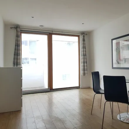 Image 1 - Ropeworks, Barking Town Square, London, IG11 7GT, United Kingdom - Apartment for rent