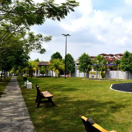 Image 5 - Jalan Tropika 2/2, Taman Universiti, 43600 Kajang Municipal Council, Selangor, Malaysia - Townhouse for rent