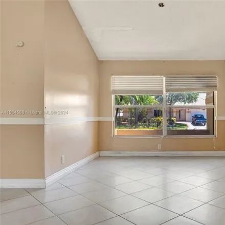 Image 6 - 1210 Nw 161st Ave, Pembroke Pines, Florida, 33028 - House for sale