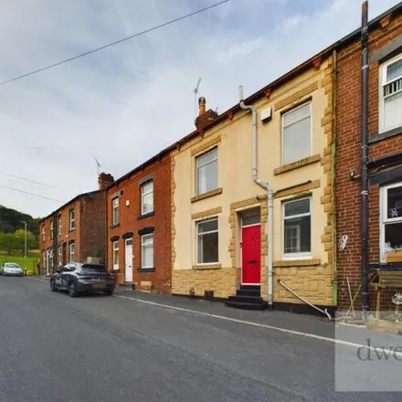 Rent this 1 bed townhouse on Western Grove in Leeds, LS12 4SU