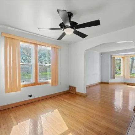 Image 6 - 400 West 99th Place, Chicago, IL 60628, USA - House for sale