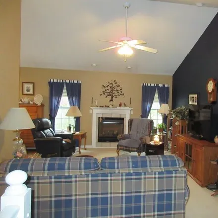 Image 5 - 312 West Caneel Drive, Tecumseh, Lenawee County, MI 49286, USA - House for sale
