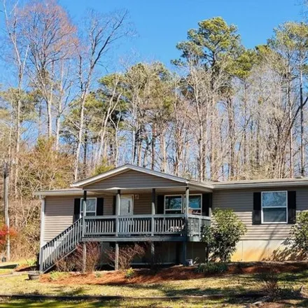 Buy this studio apartment on 1225 Blacksgate East in Newberry County, SC 29127