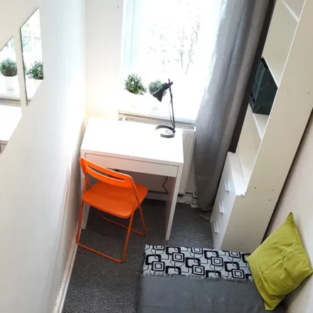 Rent this 6 bed room on Walecznych in 50-341 Wrocław, Poland