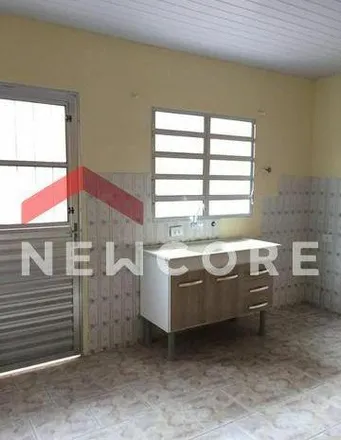 Buy this 2 bed house on Rua Las Palmas in Vila Sacadura Cabral, Santo André - SP