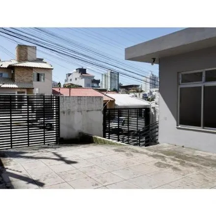 Image 1 - Rua Eugênio Portela, Barreiros, São José - SC, 88095-800, Brazil - House for sale