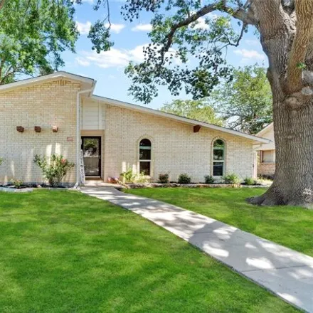 Buy this 3 bed house on 2249 Overglen Drive in Plano, TX 75074