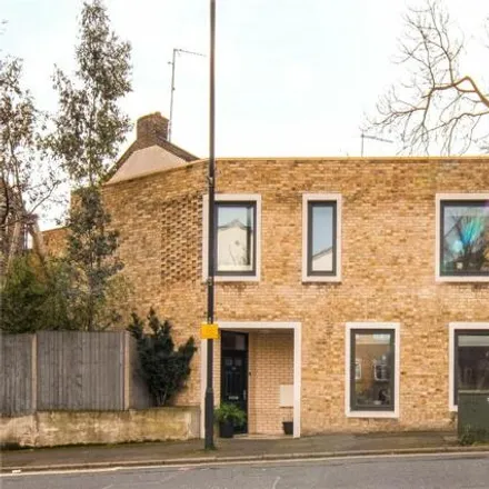 Buy this 2 bed house on 204a Cassland Road in London, E9 5DA