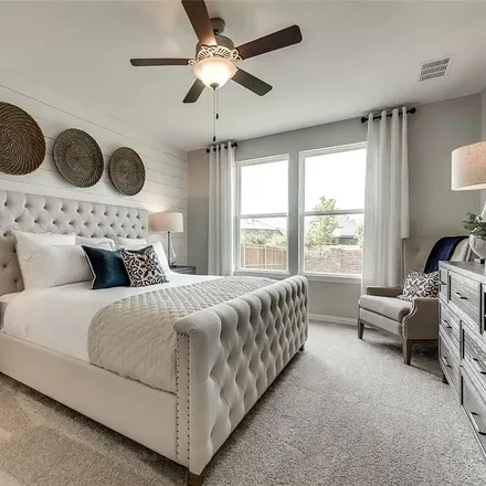 Image 2 - 7028 Greenview Circle South, Fort Worth, TX 76120, USA - Room for rent
