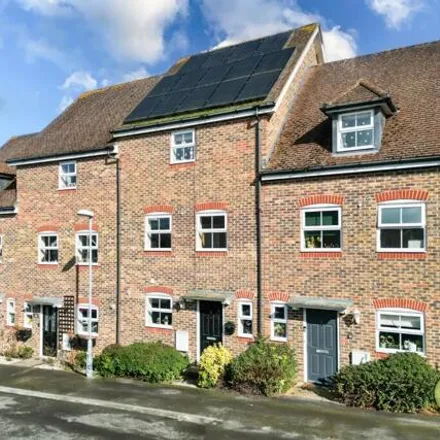 Buy this 4 bed townhouse on Grouse Meadows in Bracknell, RG12 8AW
