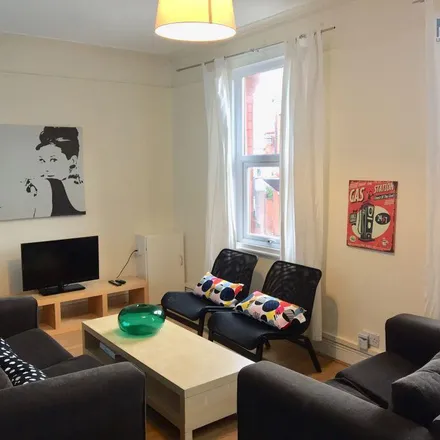 Rent this 6 bed apartment on SMITHDOWN RD/GRANVILLE RD in Smithdown Road, Liverpool