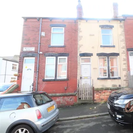 Rent this 2 bed house on Back Moorfield Terrace in Leeds, LS12 3PU