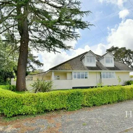 Buy this 5 bed house on Woodside Close in Ferndown, BH22 9LG