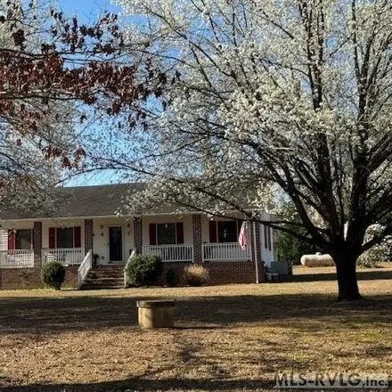 Buy this 3 bed house on 492 Tanglewood Drive in Mecklenburg County, VA 23919