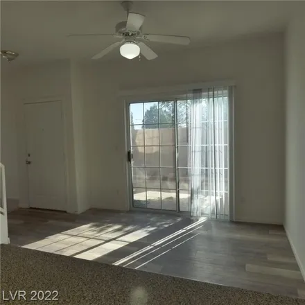 Image 7 - 1601 Cave Spring Drive, Henderson, NV 89014, USA - Townhouse for rent