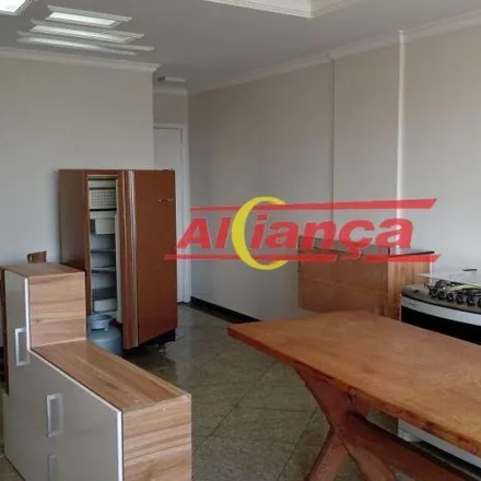 Rent this 3 bed apartment on Escola Estadual Vereador Antônio de Ré in Rua da Penha 123, Macedo