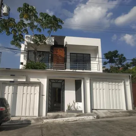 Buy this 4 bed house on Colegio Bernandino Echeverría Ruiz in Avenida del Bombero, 090604