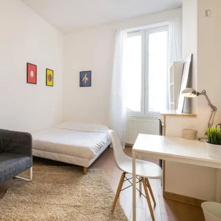 Rent this 8 bed room on 12 Rue Villebois-Mareuil in 69003 Lyon, France
