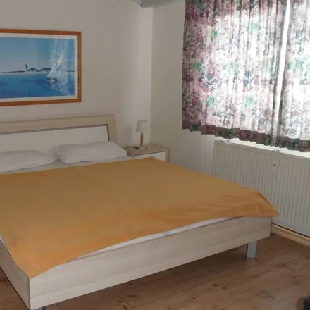 Rent this 2 bed apartment on 1759 Callantsoog