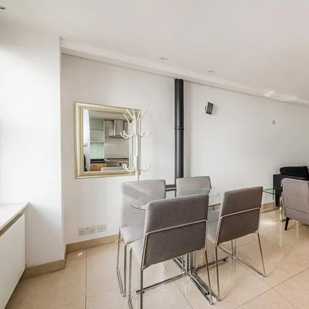 Rent this 2 bed apartment on Ivor House in 25-26 Ivor Place, London