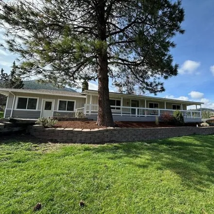 Buy this 3 bed house on 262 Edgewood Drive in Canyon City, Grant County