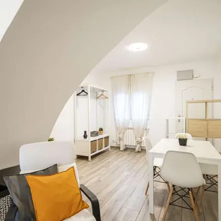 Rent this 3 bed apartment on Calle de José del Hierro in 53, 28027 Madrid