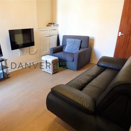 Image 2 - Wilberforce Road, Leicester, LE3 0GW, United Kingdom - Townhouse for rent