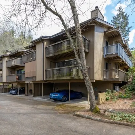 Buy this 1 bed condo on 7540 Southwest Barnes Road in Portland, OR 97225