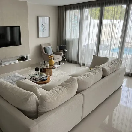 Image 7 - Marbella, Andalusia, Spain - House for sale