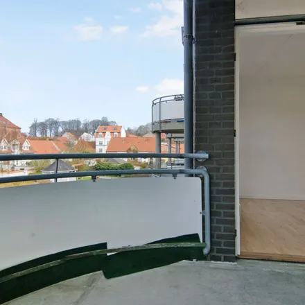 Rent this 3 bed apartment on Bjergegade 33 in 7000 Fredericia, Denmark