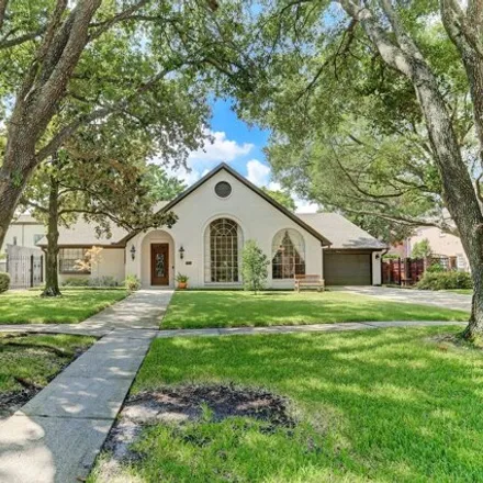 Rent this 4 bed house on 2911 University Blvd in Houston, Texas